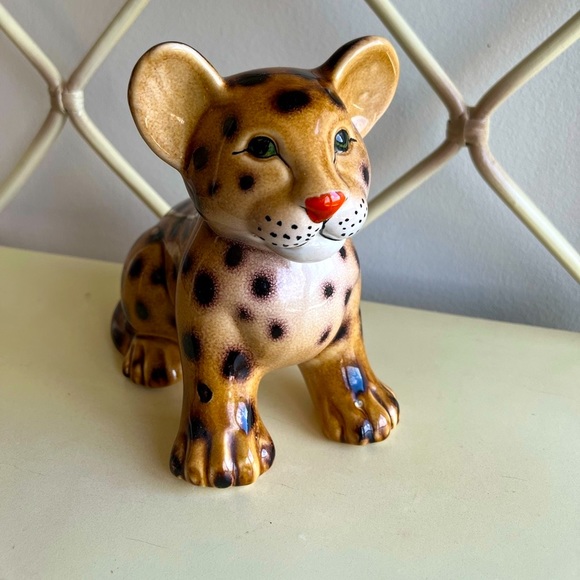 Vintage Ceramic baby tiger Figurine. Made in Italy - Picture 1 of 11